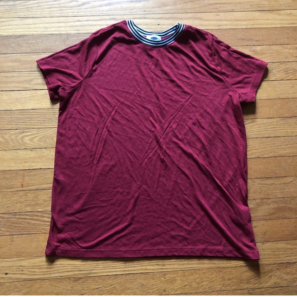ISO Women’s Old Navy T-Shirt with striped collar